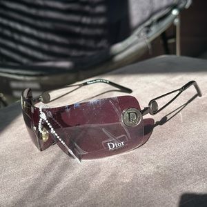 Authenticated Christian Dior Dark Shield Sunglasses